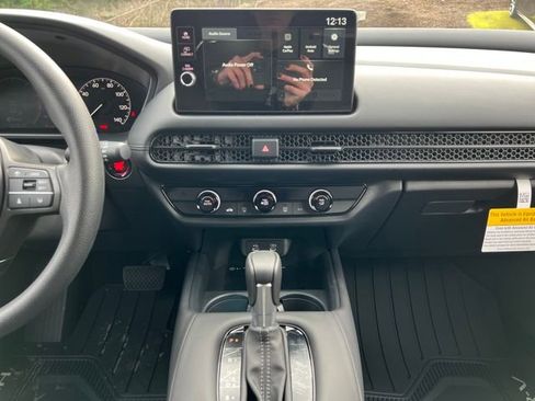 New 2026 Honda HR-V LX image 19