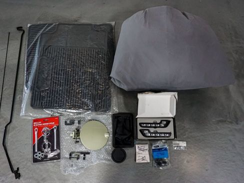 Used 2005 Ford Mustang GT RWD image 75