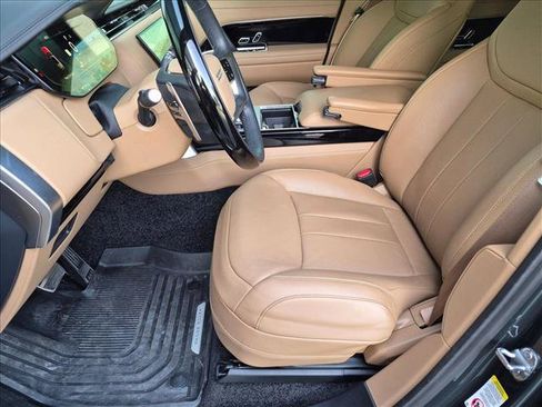 Used 2026 Land Rover Range Rover SE AWD/4WD image 16