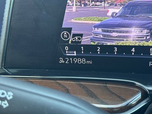 Certified 2024 Cadillac Escalade ESV Premium Luxury Platinum image 42