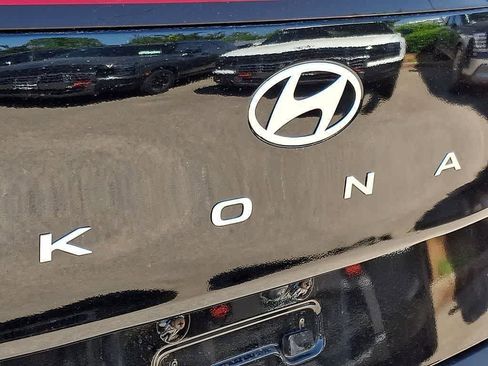 Used 2024 Hyundai Kona SEL AWD/4WD image 31