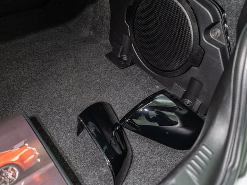 Used 2022 Ford Mustang Shelby GT500 w/ Carbon Fiber Track Pack image 38