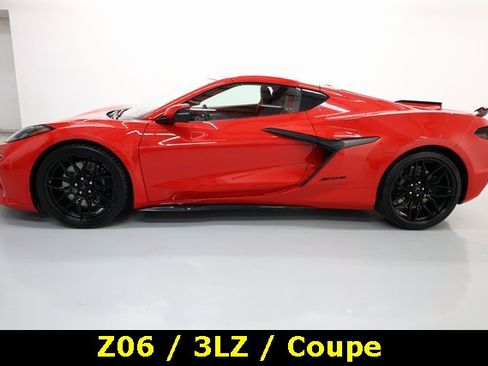 Used 2025 Chevrolet Corvette Z06 image 10