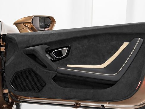 Used 2024 Lamborghini Huracan Tecnica RWD image 39