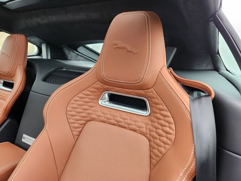 New 2024 Jaguar F-TYPE R image 9