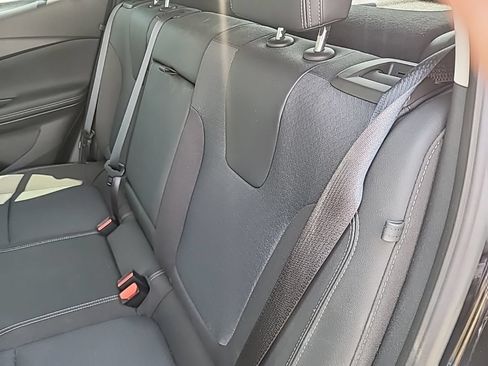 Used 2022 Buick Encore GX Select w/ Sport Touring Package FWD image 10