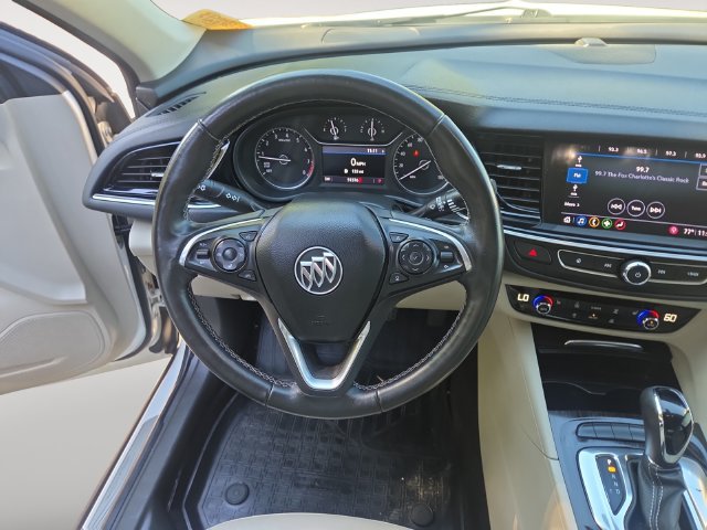 Used 2019 Buick Regal Essence FWD image 10