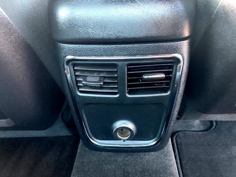 Used 2012 Dodge Charger SXT w/ Rallye Appearance Group image 38