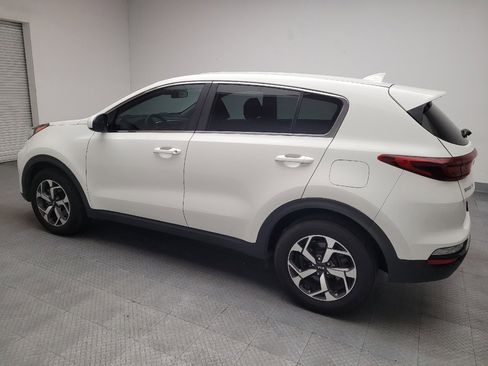 Used 2020 Kia Sportage LX image 3