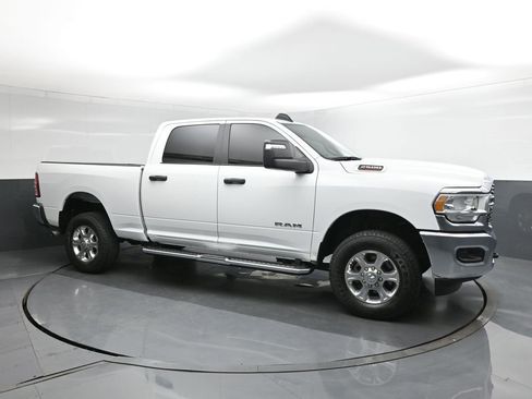Used 2024 RAM 2500 Big Horn image 17
