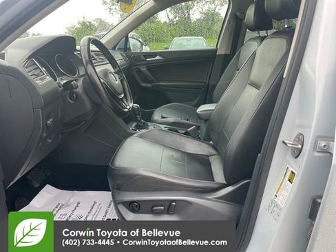 Used 2018 Volkswagen Tiguan SE FWD image 17
