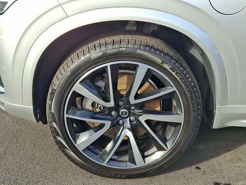 Used 2021 Volvo XC90 T8 Inscription Expression w/ Climate Package image 9