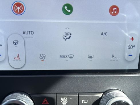 Used 2022 Ford Edge Titanium image 27