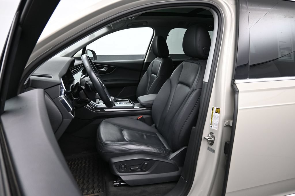 Used 2022 Audi Q7 2.0T Premium Plus w/ Premium Plus Package AWD/4WD image 21