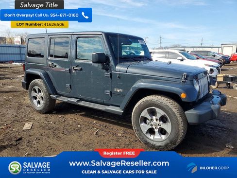 Used 2016 Jeep Wrangler Unlimited Sahara w/ Connectivity Group AWD/4WD image 5