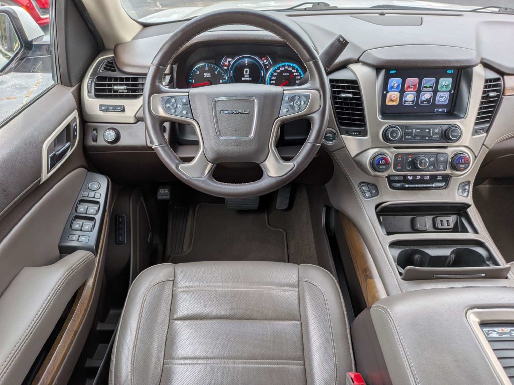 Used 2019 GMC Yukon XL Denali w/ Enhanced Security Package RWD image 15