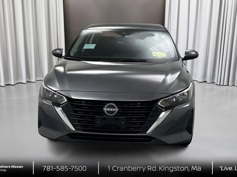 Used 2024 Nissan Sentra S image 2