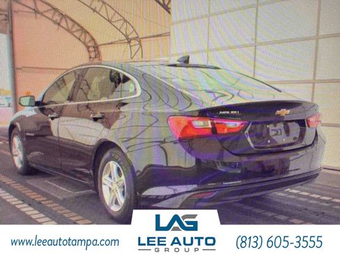 Used 2022 Chevrolet Malibu LT image 3