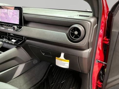 Used 2026 Chevrolet Colorado W/T w/ WT Custom Package RWD image 18