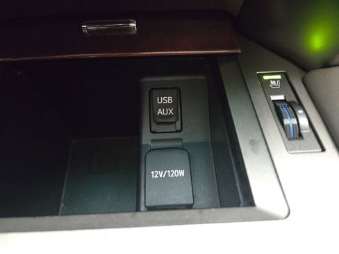 Used 2012 Lexus GX 460 w/ Comfort Plus Pkg image 30