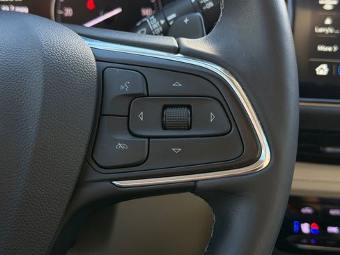 Used 2022 Buick Envision Avenir w/ Technology Package II image 23