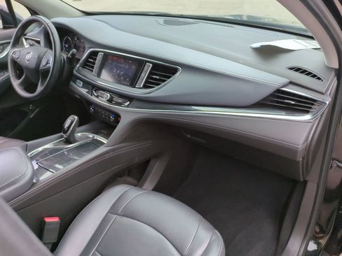 Certified 2021 Buick Enclave Essence FWD image 19