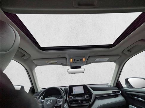 Certified 2026 Toyota Highlander XLE image 20