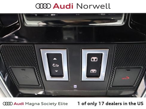 Used 2017 Land Rover Range Rover HSE AWD/4WD image 8
