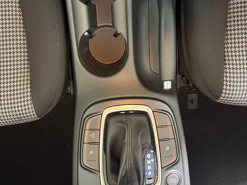 Used 2019 Hyundai Kona SEL image 22