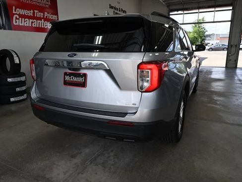 Used 2020 Ford Explorer XLT w/ Comfort Package AWD/4WD image 6