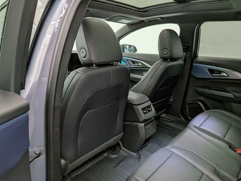 New 2026 Chevrolet Equinox EV LT image 18