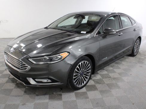 Used 2017 Ford Fusion Titanium FWD image 31
