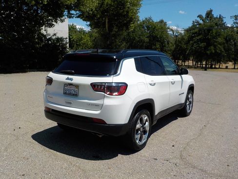 Used 2020 Jeep Compass Limited image 3