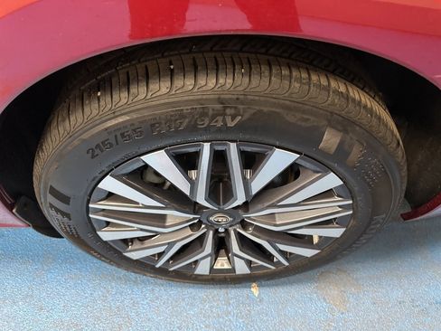 Used 2025 Nissan Altima 2.5 SV image 16