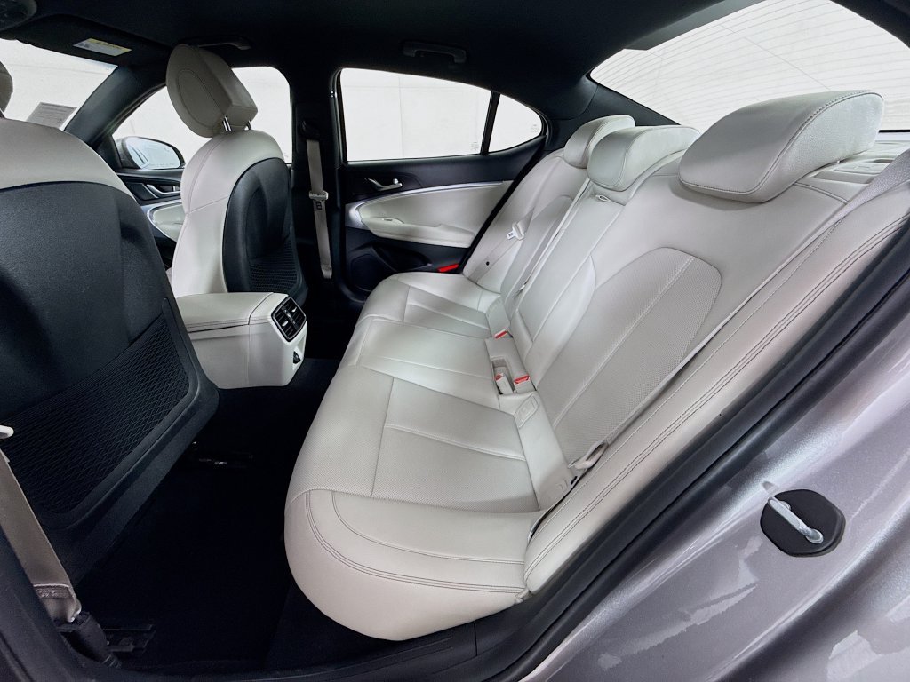 Used 2023 Genesis G70 2.0T AWD/4WD image 27
