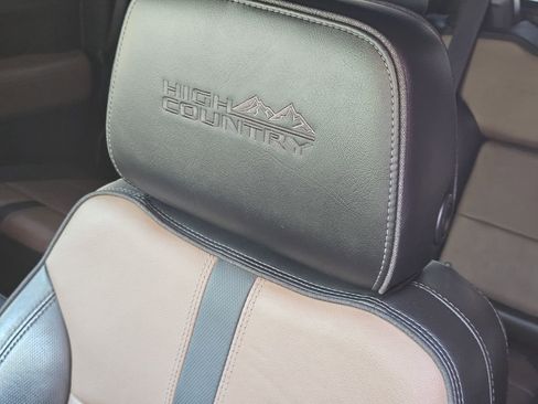 Used 2019 Chevrolet Silverado 1500 High Country w/ Technology Package image 14