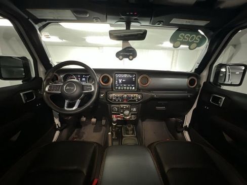 Used 2022 Jeep Gladiator Mojave w/ Cold Weather Group AWD/4WD image 20