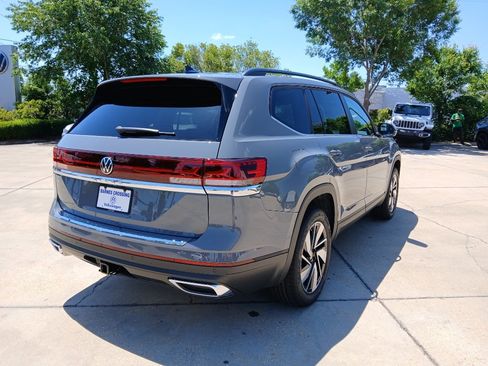 New 2026 Volkswagen Atlas SE FWD image 5