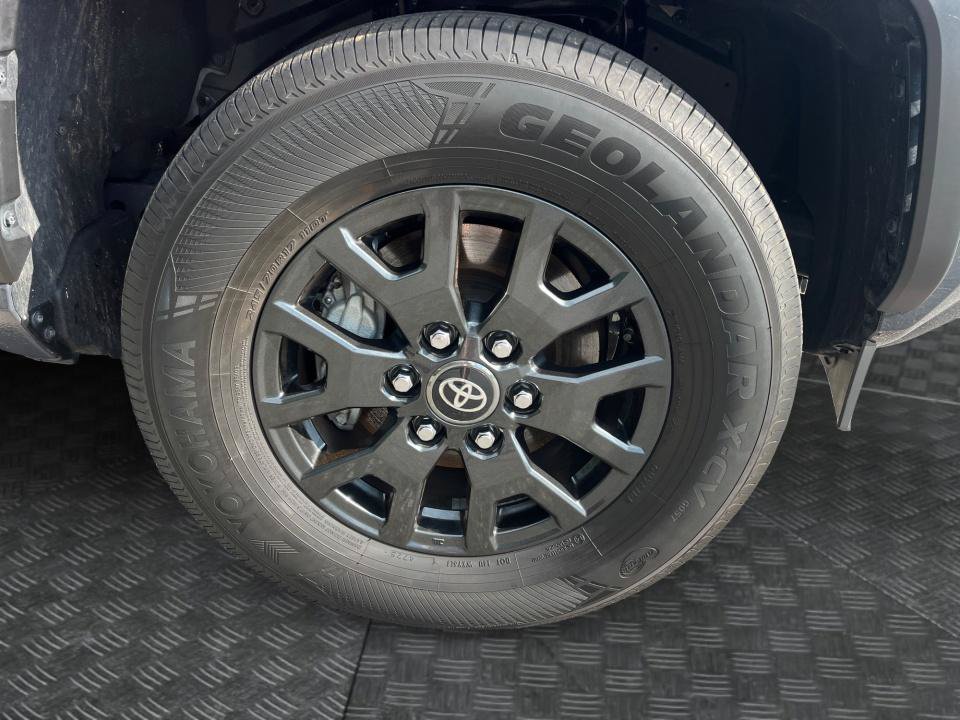 Used 2026 Toyota 4Runner SR5 RWD image 24