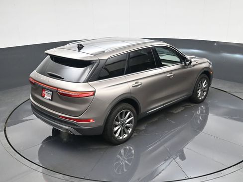 Used 2021 Lincoln Corsair FWD w/ Premium Package image 32