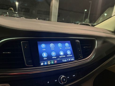 Used 2022 Buick Enclave Avenir w/ Avenir Technology Package image 34