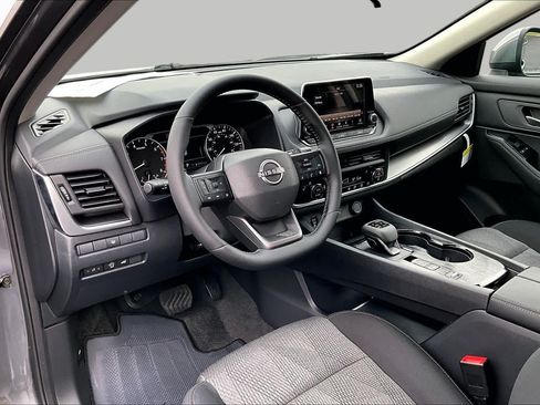 New 2026 Nissan Rogue SV FWD image 8