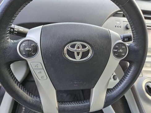 Used 2014 Toyota Prius Four FWD image 16