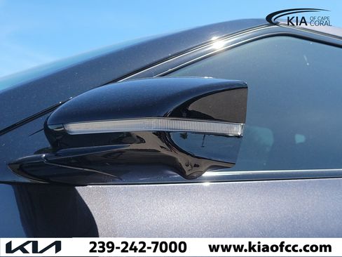 New 2025 Kia EV6 Wind RWD image 6