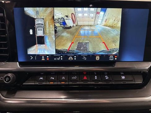 New 2026 Chevrolet Silverado 1500 High Country w/ Technology Package AWD/4WD image 15