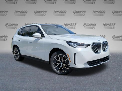 New 2026 BMW X3 xDrive30i w/ Premium Package AWD/4WD image 2