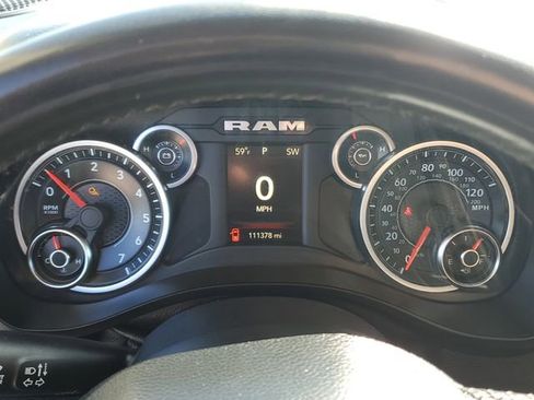 Used 2019 RAM 1500 Big Horn AWD/4WD image 14