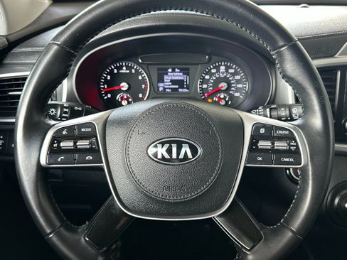 Used 2020 Kia Sorento S FWD image 22