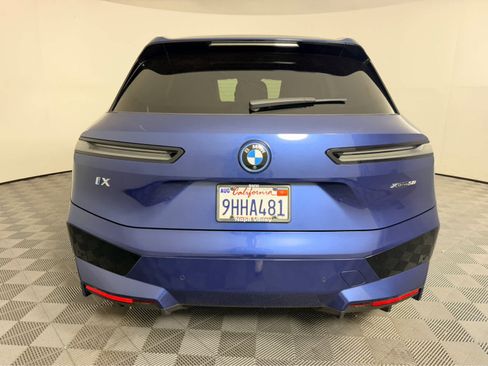 Used 2024 BMW iX xDrive50 w/ Sport Package AWD/4WD image 4