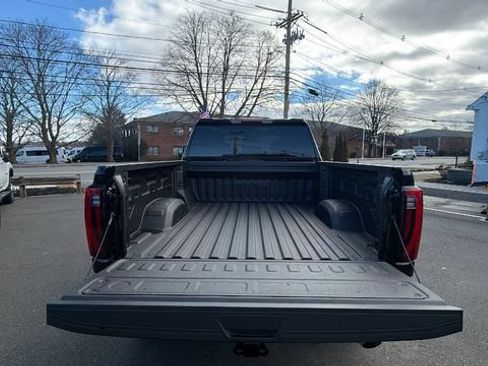 New 2026 GMC Sierra 2500 SLT w/ SLT Convenience Package AWD/4WD image 10
